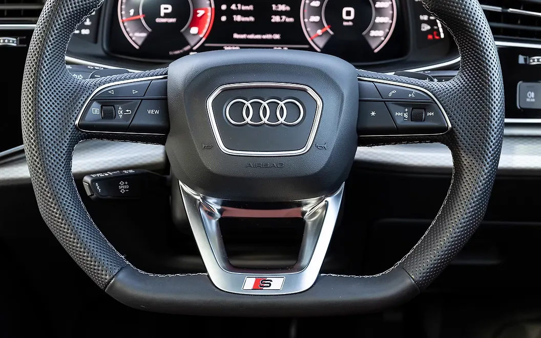 Audi SQ8 Steering Mounted Controls