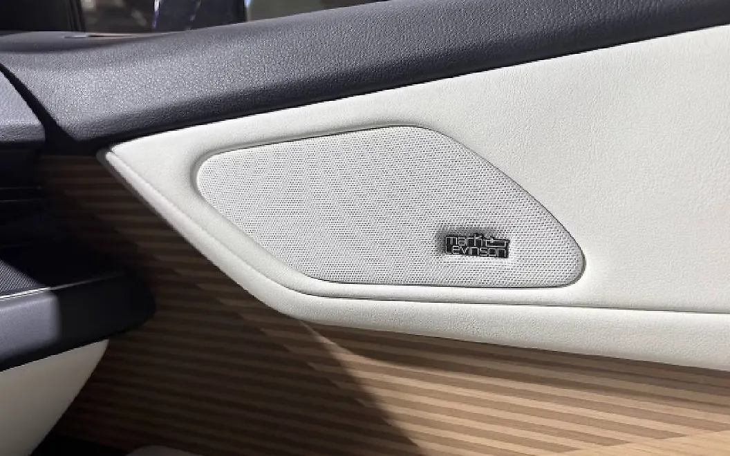 Lexus ES 500e