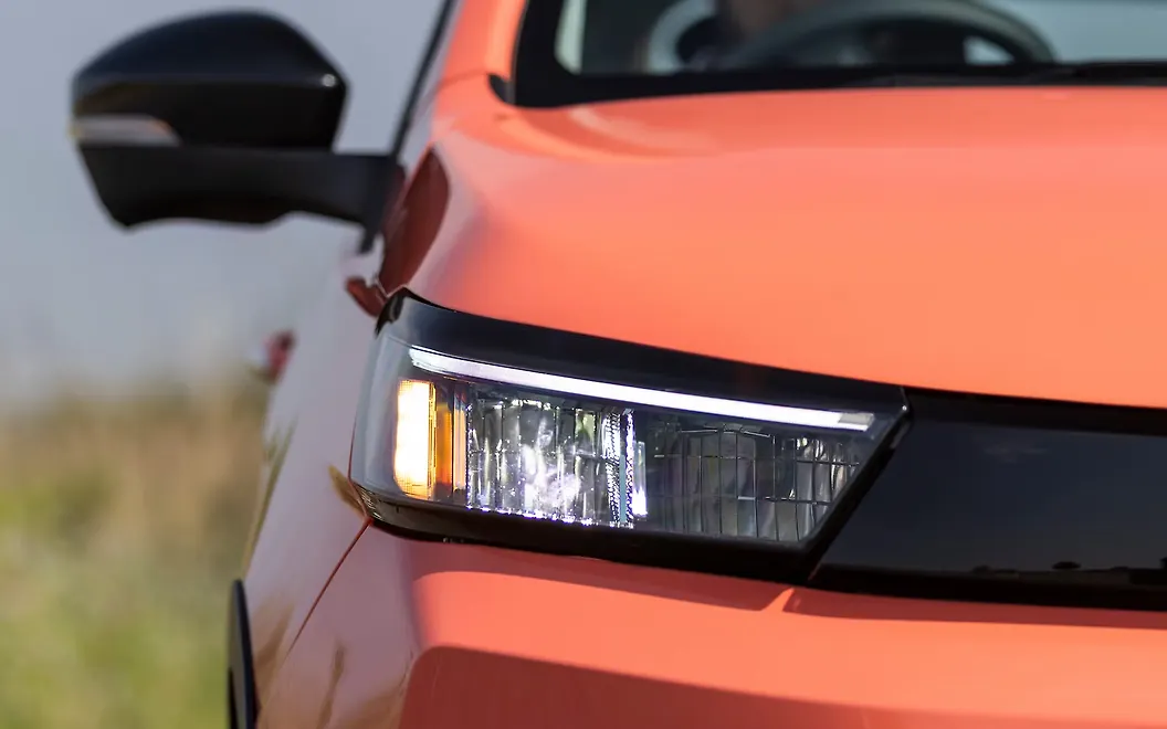Tata Tiago Turn Indicators