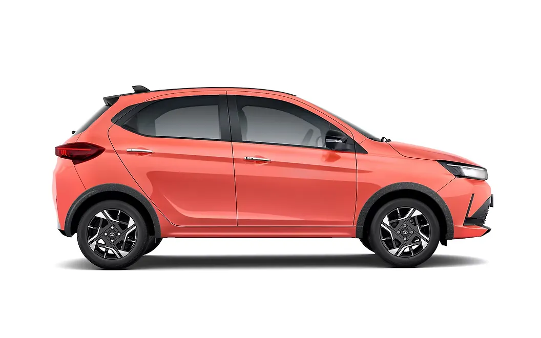 Tata Tiago Right View