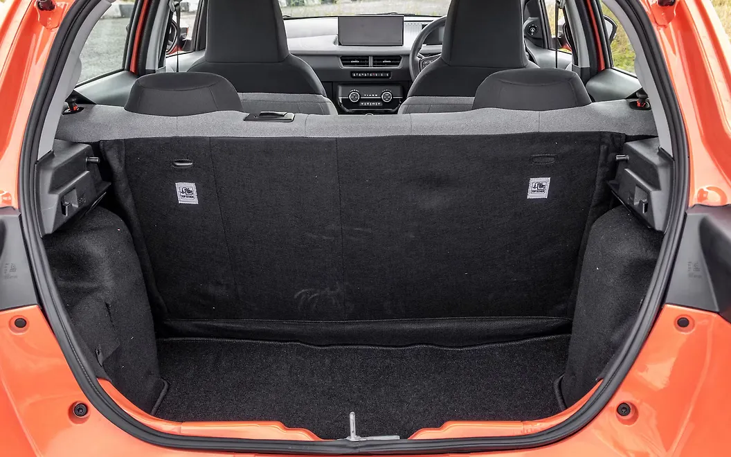 Tata Tiago Bootspace