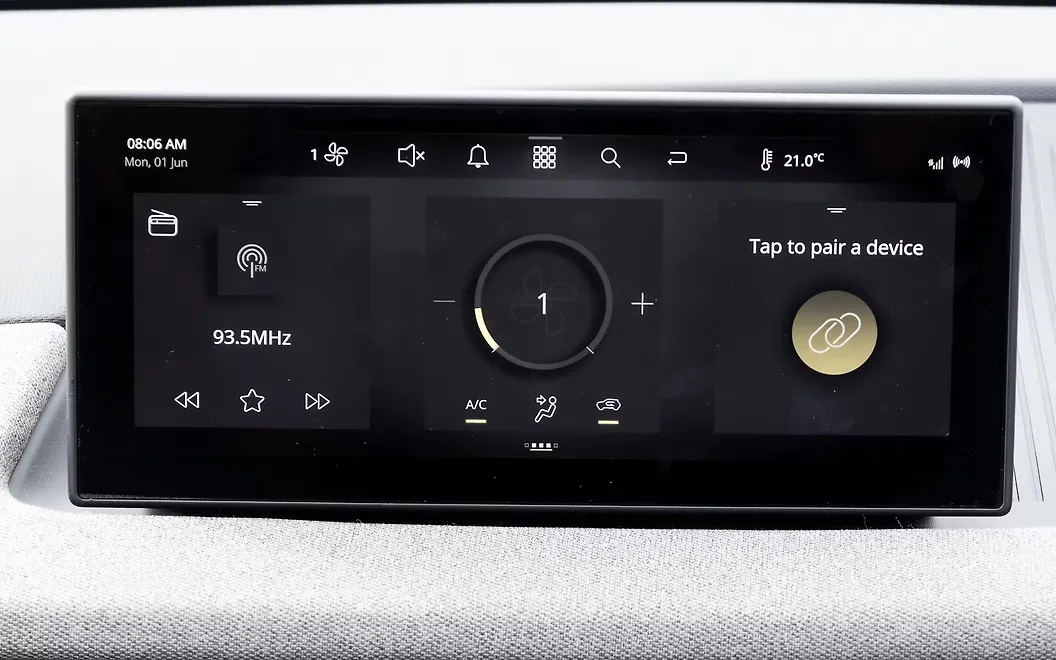 Tiago Infotainment Display