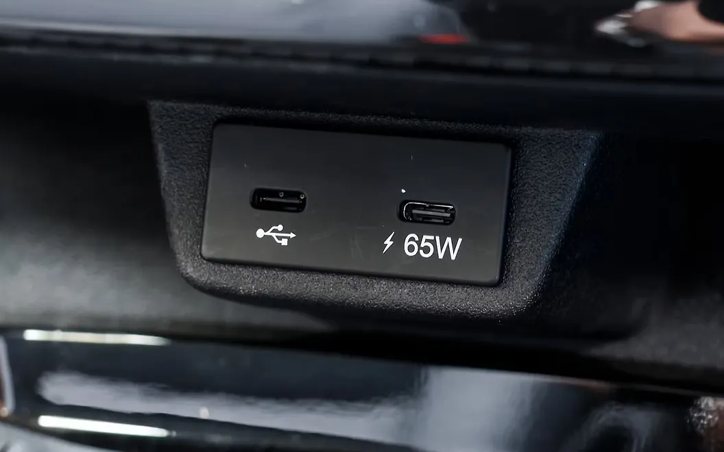 Tata Tiago USB / Charging Port