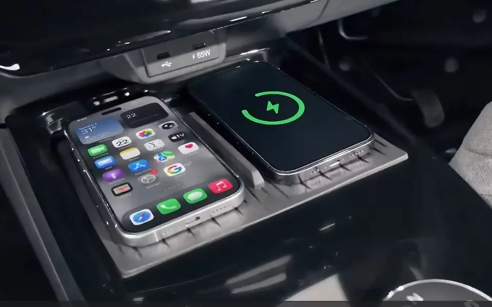 Tata Tiago USB / Charging Port