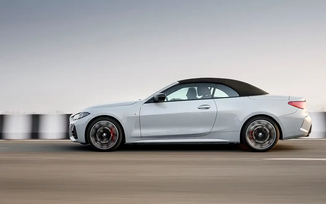M440i Left View