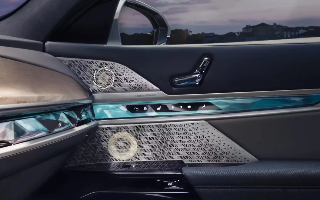 BMW i7