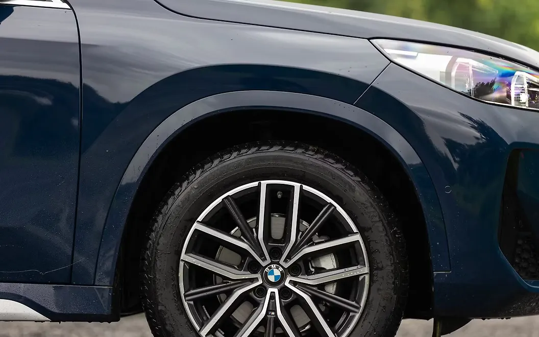 BMW X1 LWB