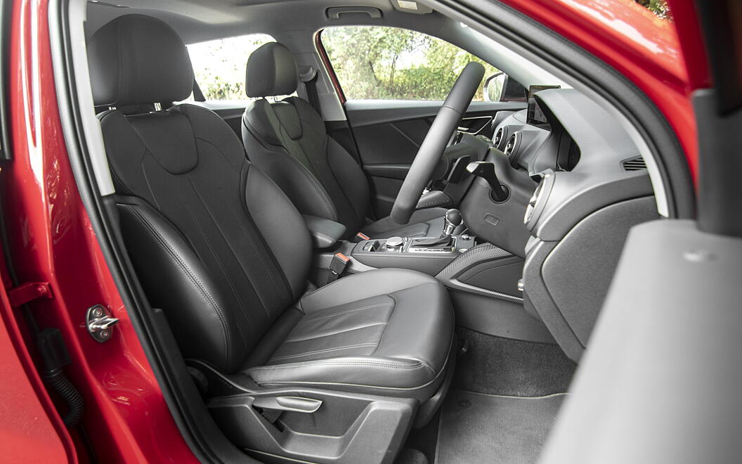 Audi Q2 Front Seats