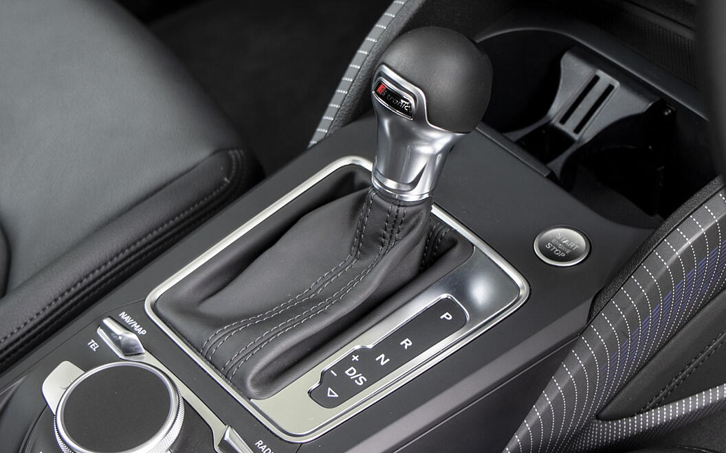 Audi Q2 Gear Shifter