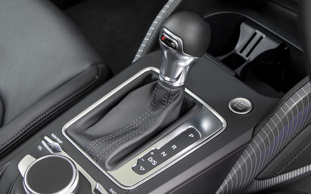 Audi Q2 Gear Shifter