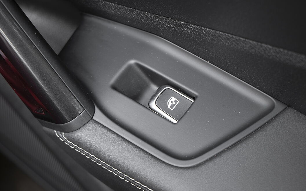 Audi Q2 Passenger Window Controls