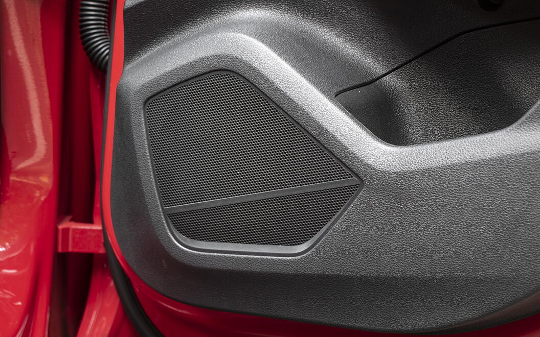 Audi Q2 Rear Speakers