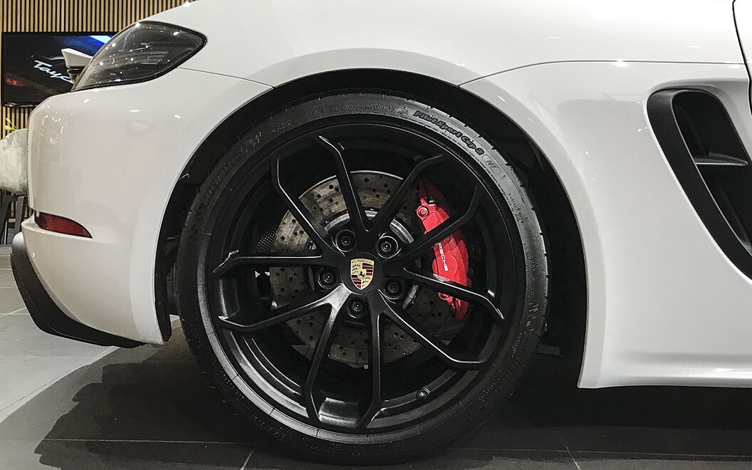 Porsche 718 Front Wheel