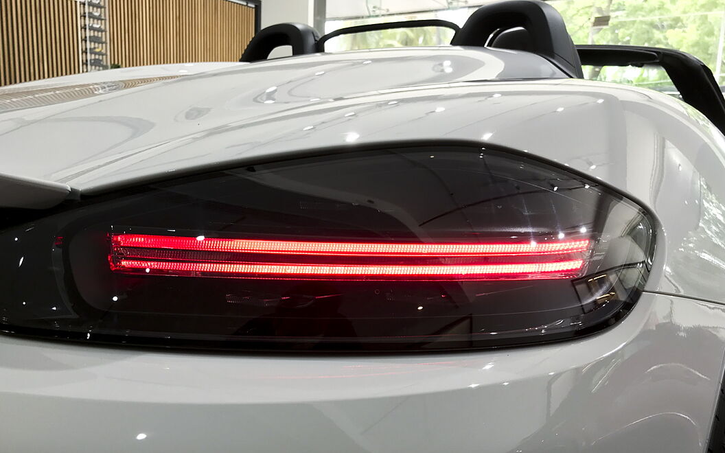 Porsche 718 Tail Light