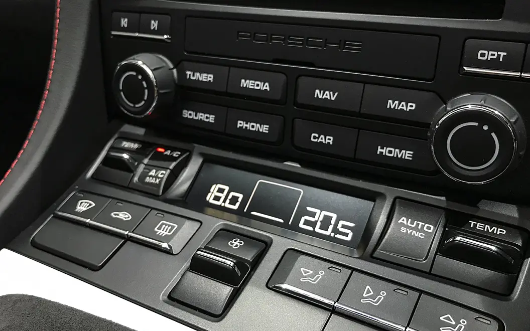 Porsche 718 AC Controls