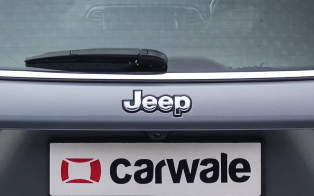 Discontinued Jeep Compass 2017 Images