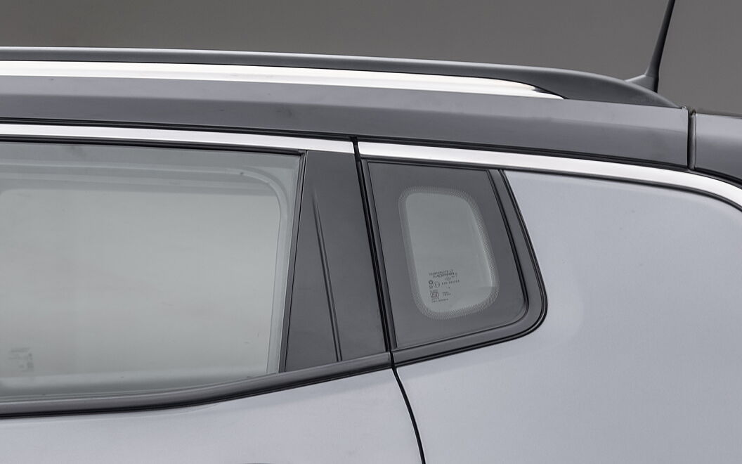Jeep Compass [2017-2021] Side Rear View