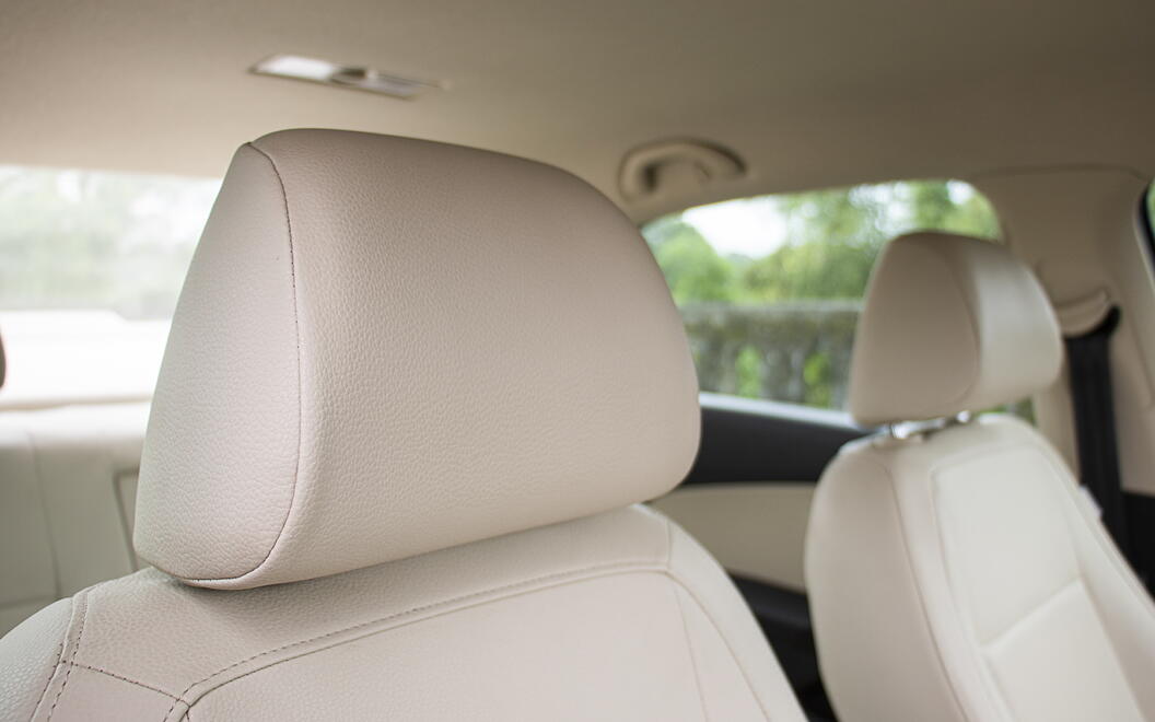 Volkswagen Vento Front Seat Headrest