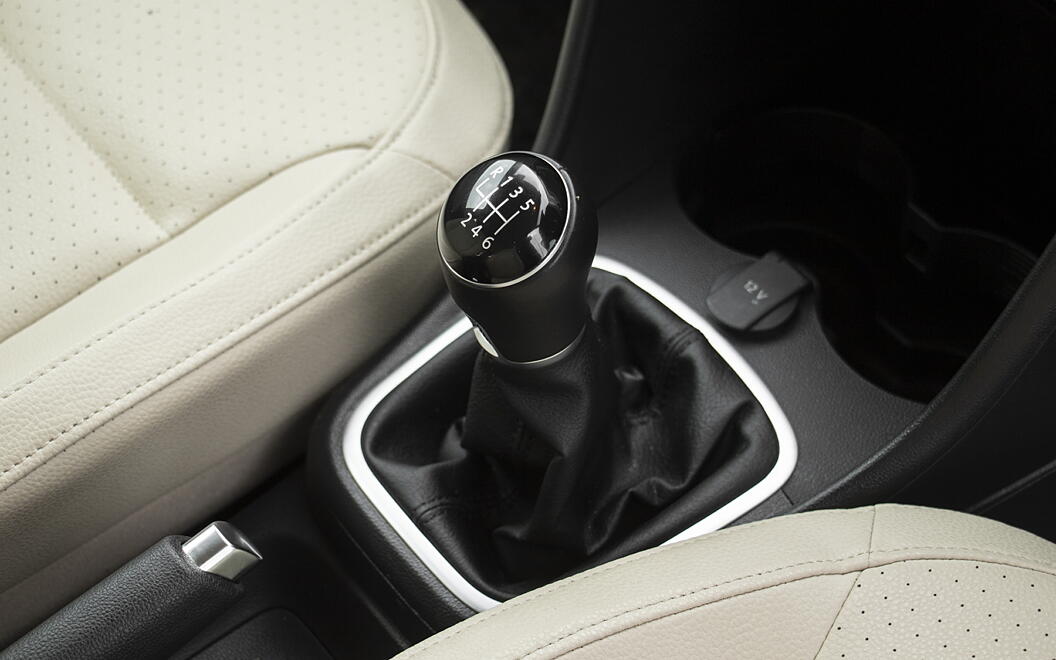 Volkswagen Vento Gear Shifter