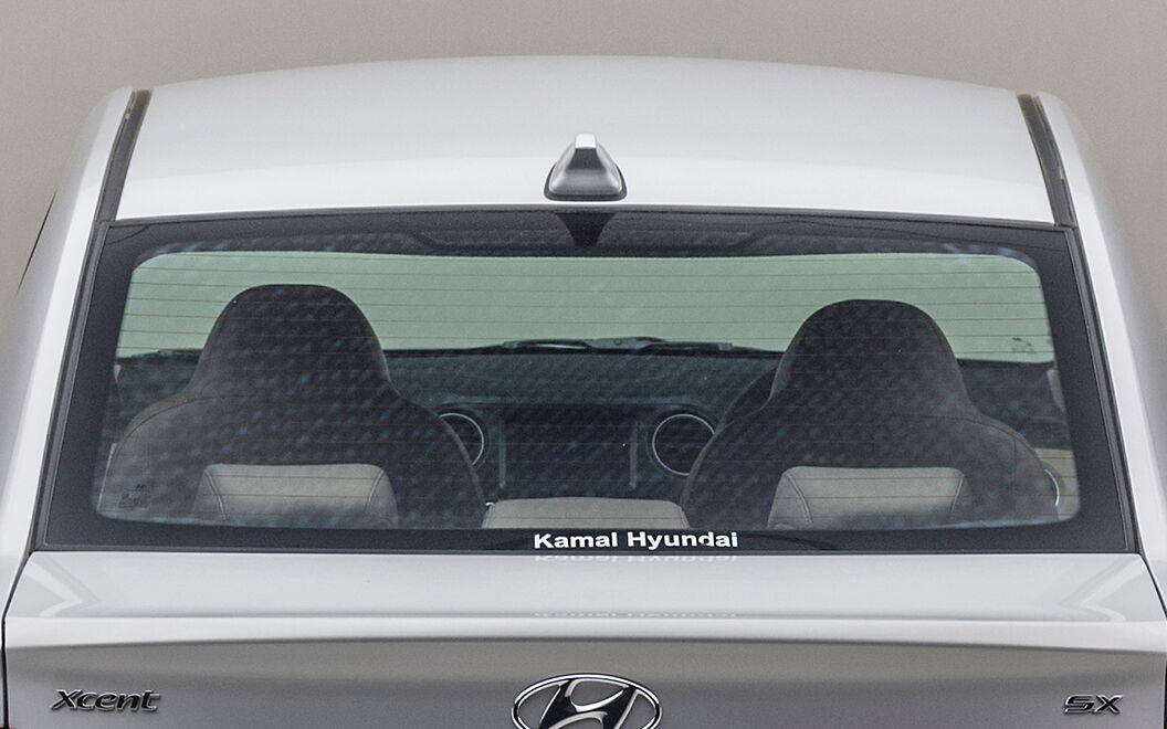 Hyundai Xcent Rear Windscreen