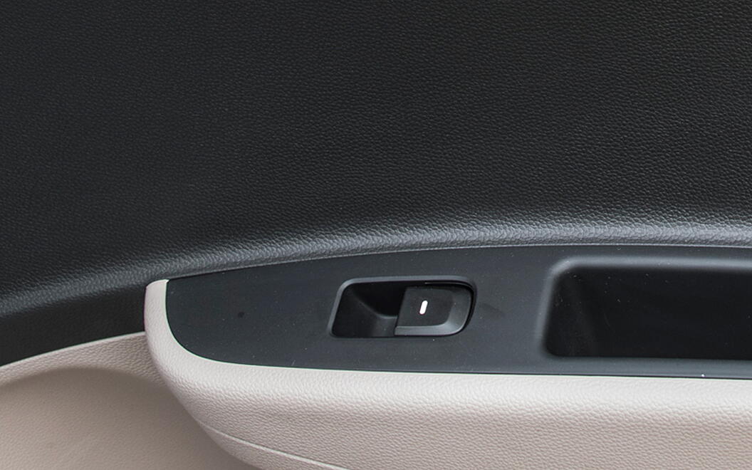 Hyundai Xcent Passenger Window Controls