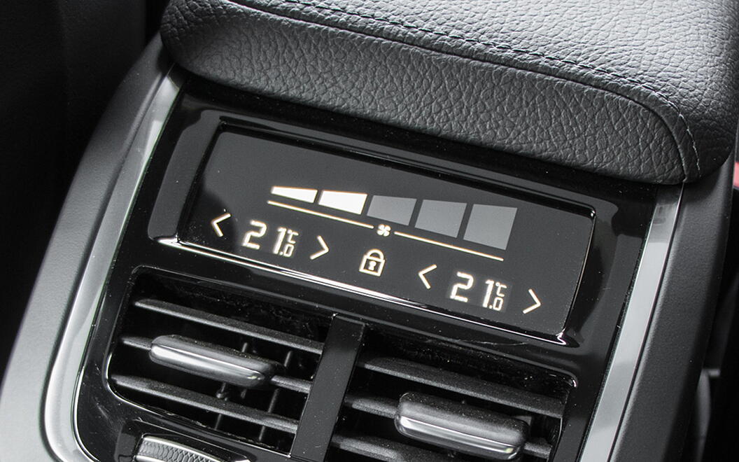 Volvo S60 Rear AC Controls