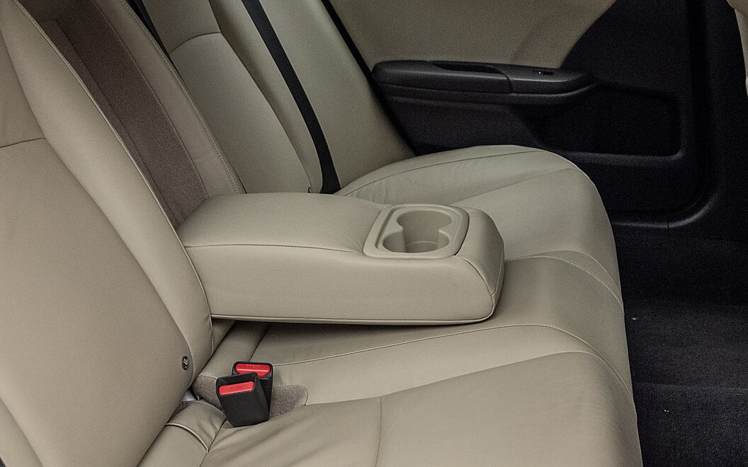 Honda Civic Arm Rest in Rear Passenger Seats