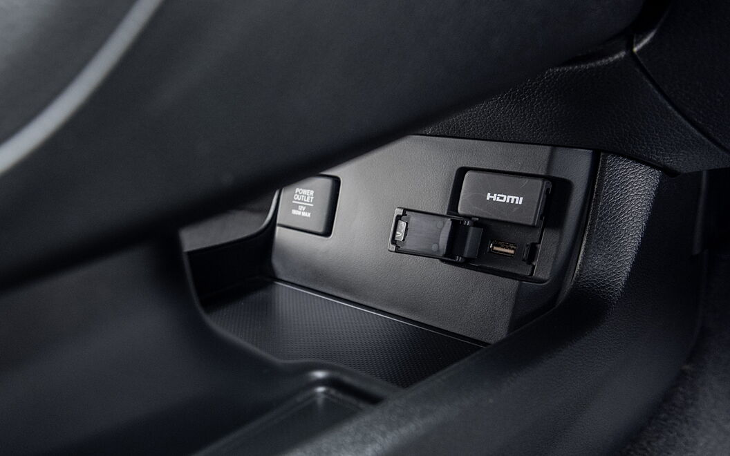 Honda Civic USB / Charging Port