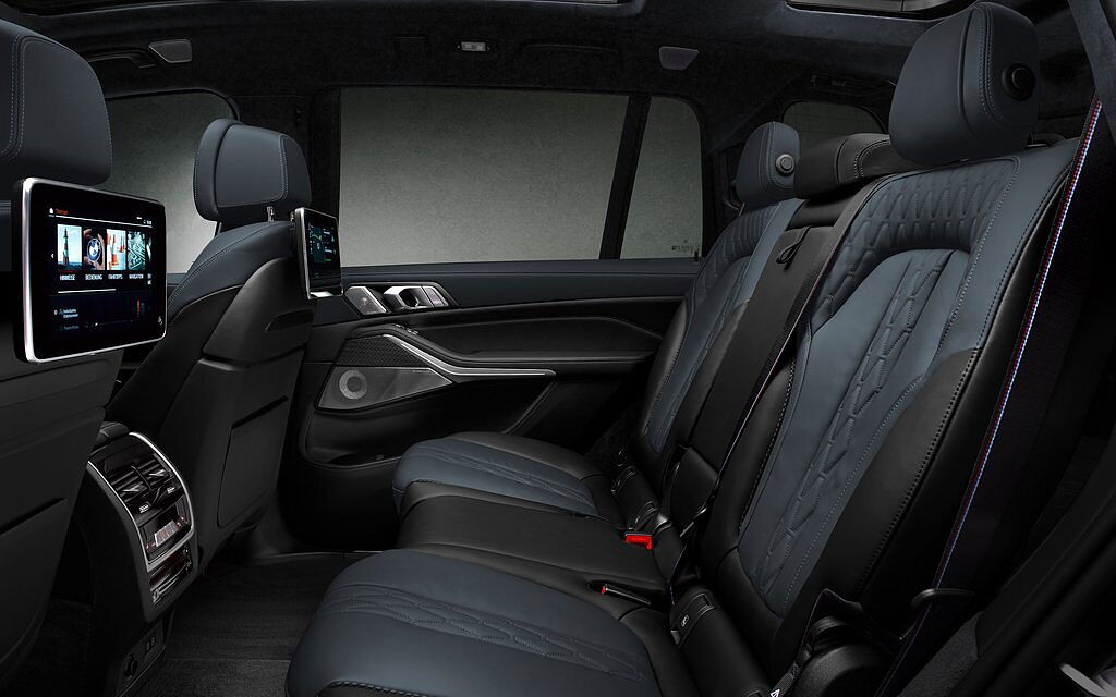 BMW X7 [2019-2023] Rear Passenger Seats