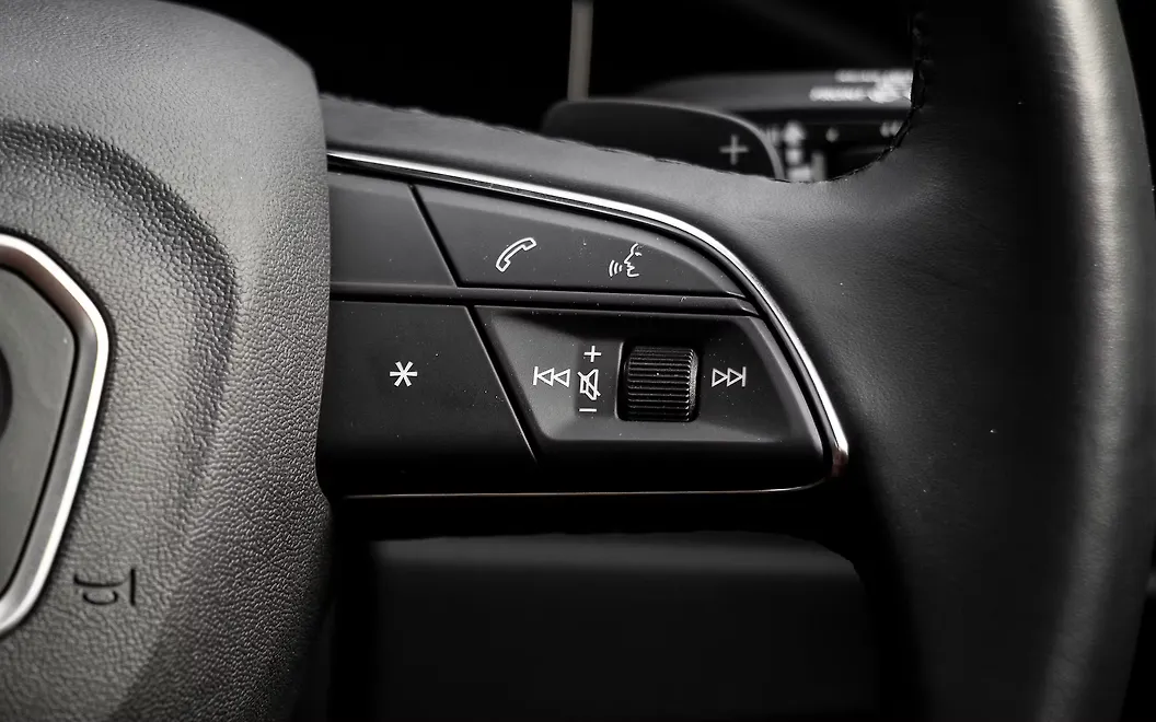 Audi Q3 Steering Mounted Controls Right 38 Audi Q3 Images