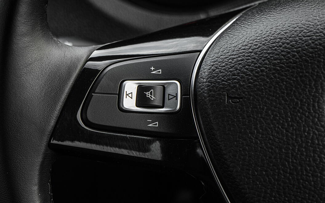 Volkswagen Polo Steering Mounted Controls - Left