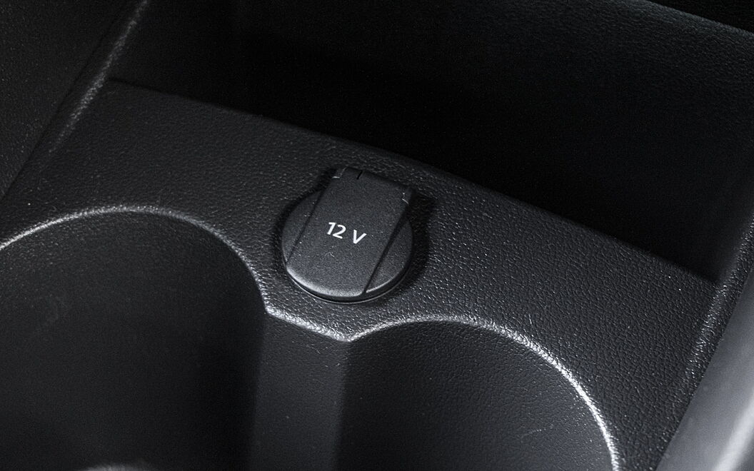 Volkswagen Polo USB / Charging Port