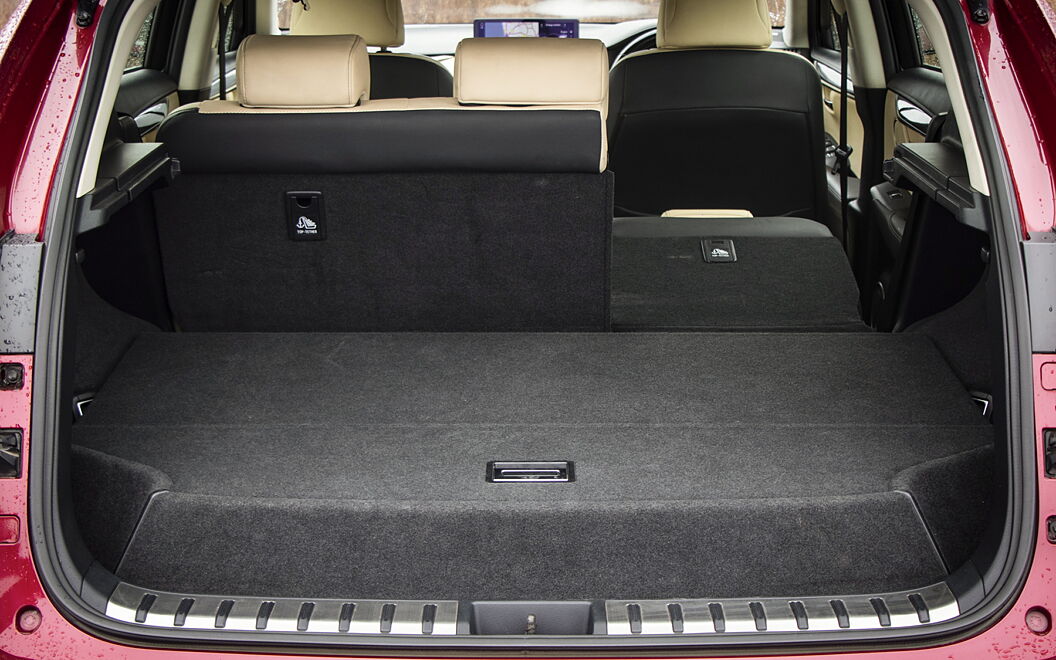 Lexus NX [2017-2022] Bootspace with Split Seat Folded