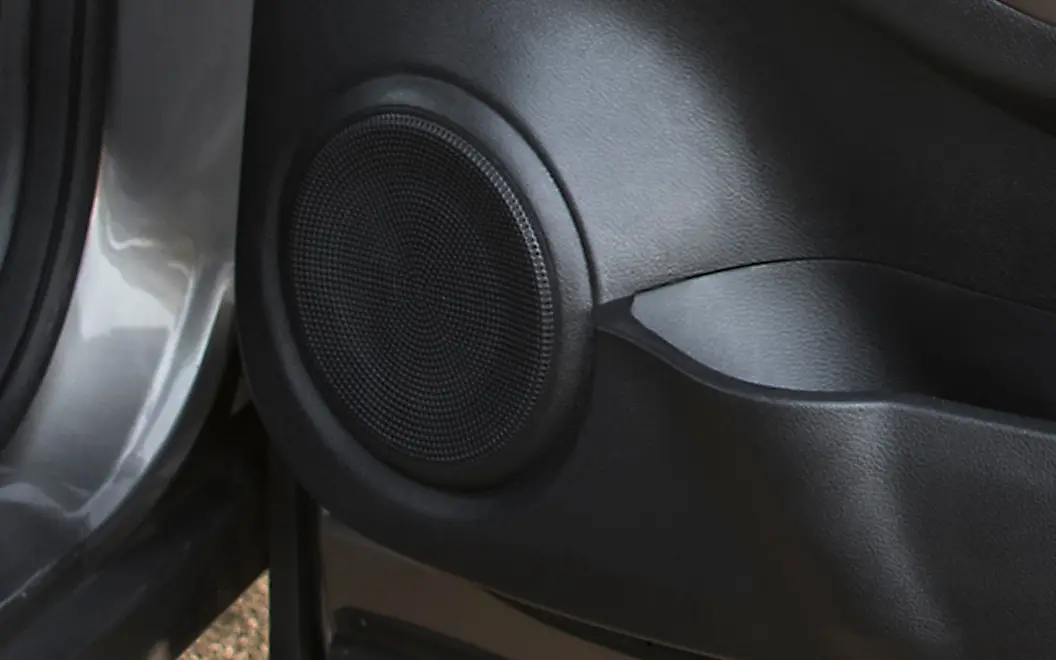Nissan Kicks Rear Speakers