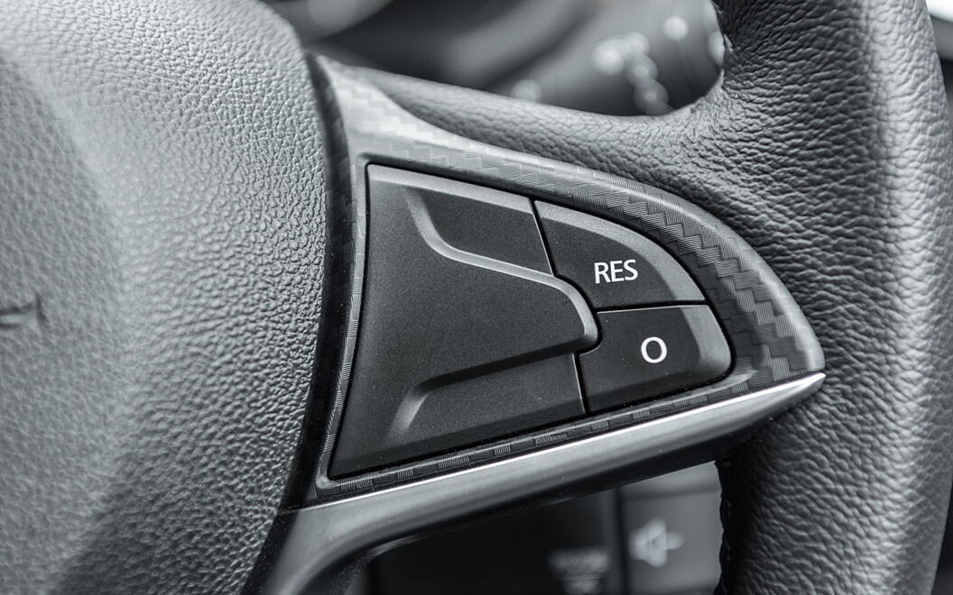 Nissan Kicks Steering Mounted Controls - Right