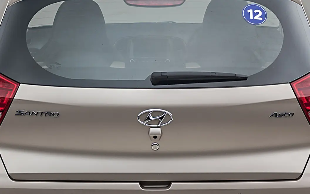 Hyundai Santro Back View