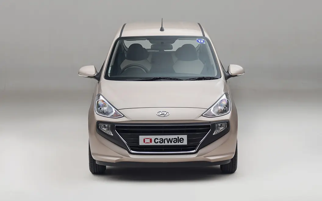 Hyundai Santro Front View