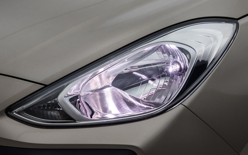 Hyundai Santro Head Light