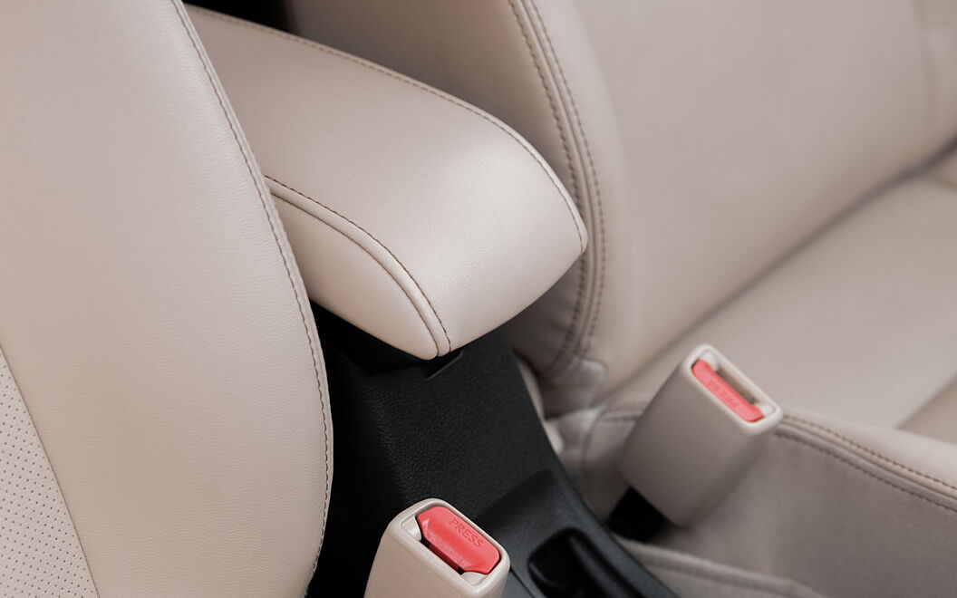 Toyota Yaris Front Arm Rest
