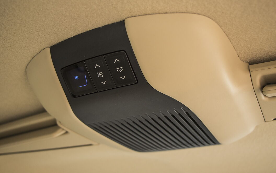Toyota Yaris Rear AC Controls