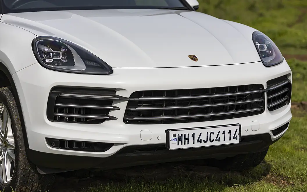 Porsche Cayenne Bonnet