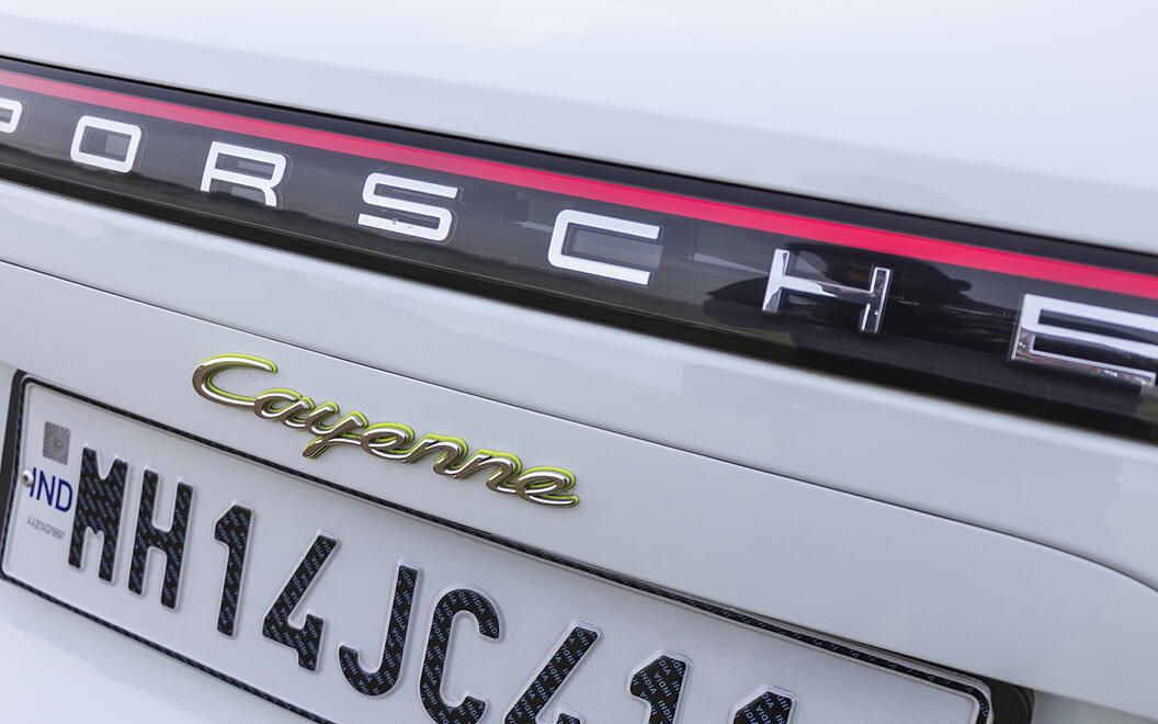 Porsche Cayenne Brand Logo