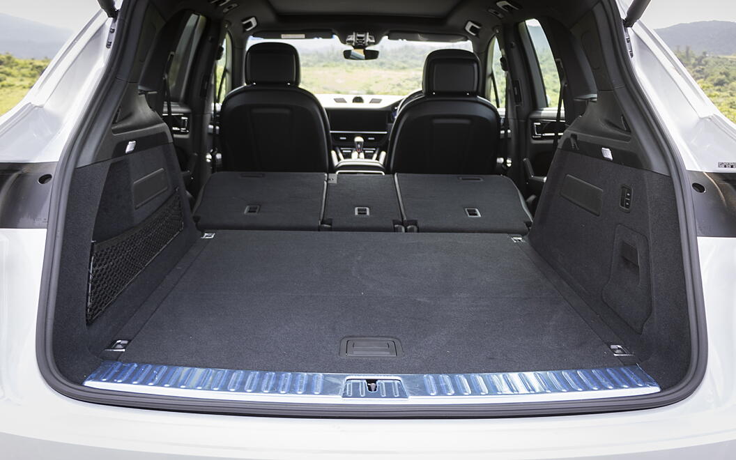 Porsche Cayenne Bootspace with Folded Seats
