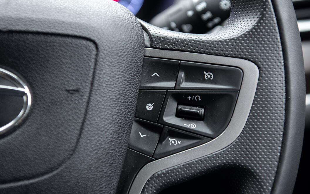 Tata Harrier Steering Mounted Controls - Right