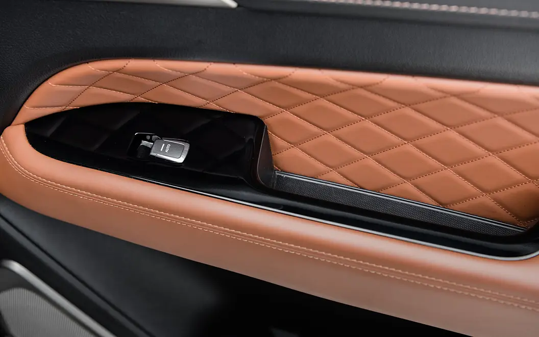 Mahindra Alturas G4 Passenger Window Controls