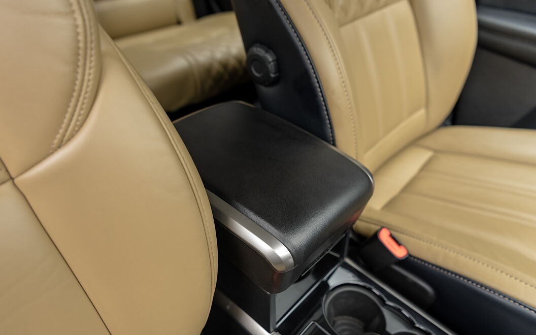 Mahindra XUV500 Front Arm Rest