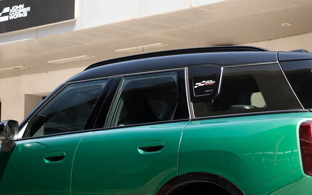 Mini Countryman Side Top