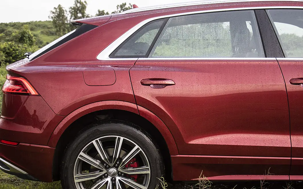 Audi Q8 Side View
