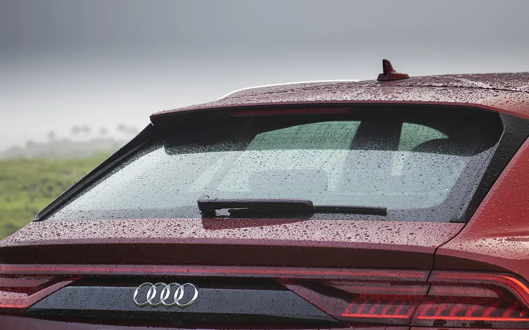 Audi Q8 Rear Windscreen