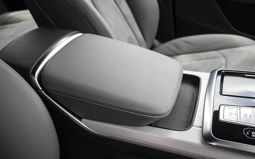 Audi Q8 Front Arm Rest